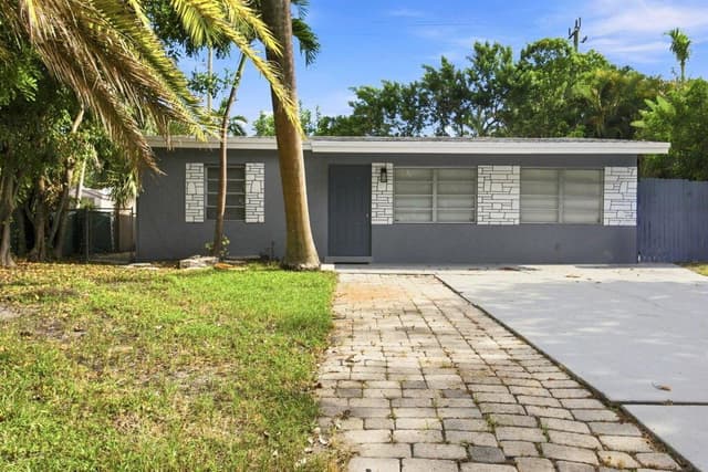 1472 NE 25TH Court, Pompano Beach FL 33064 - Pompano Beach, FL - Photo 2