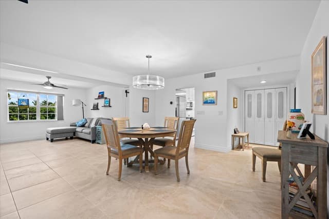 1205 E SANDY Lane E # 249, Singer Island FL 33404 - Singer Island, FL - Photo 5