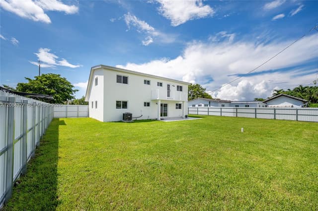 9361 SW 27th St, Miami FL 33165 - Miami, FL - Photo 3