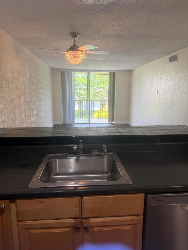 7710 NW 50th Street # 304, Lauderhill FL 33351 - Lauderhill, FL - Photo 7