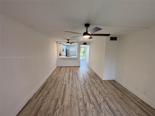 10304 Sunrise Lakes Blvd # 209, Sunrise FL 33322 - Sunrise, FL - Photo 4