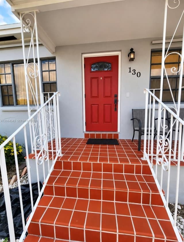 130 E 35th St, Hialeah FL 33013 - Hialeah, FL - Photo 2