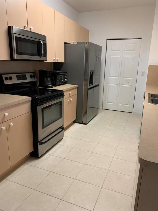 3569 S FOREST HILL Boulevard # 106, Palm Springs FL 33406 - Palm Springs, FL - Photo 6