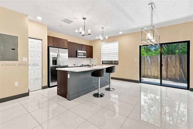 10455 NW 82nd St # 10, Doral FL 33178 - Doral, FL - Photo 6