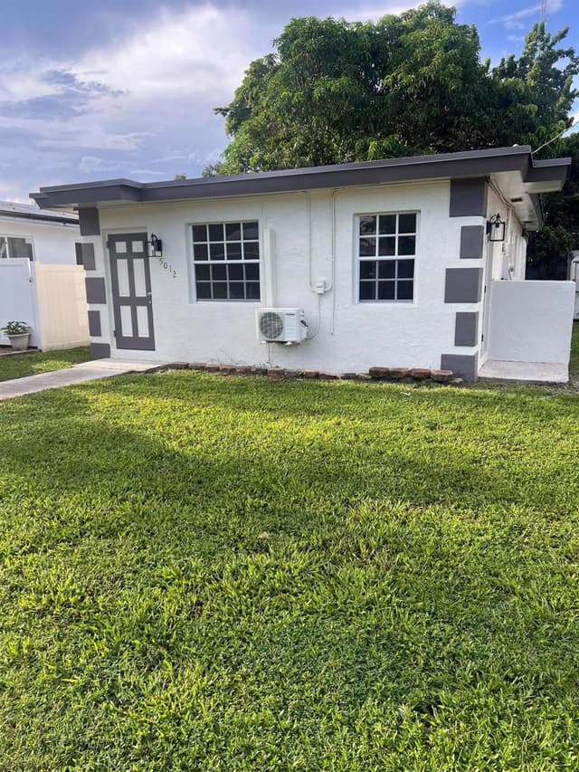 5012 SW 22ND Street, West Park FL 33023 - West Park, FL - Photo 3