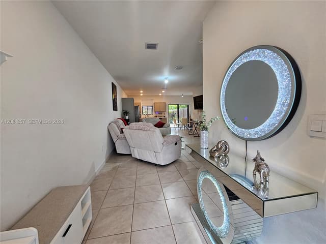 300 NE 12th St, Florida City FL 33034 - Florida City, FL - Photo 4