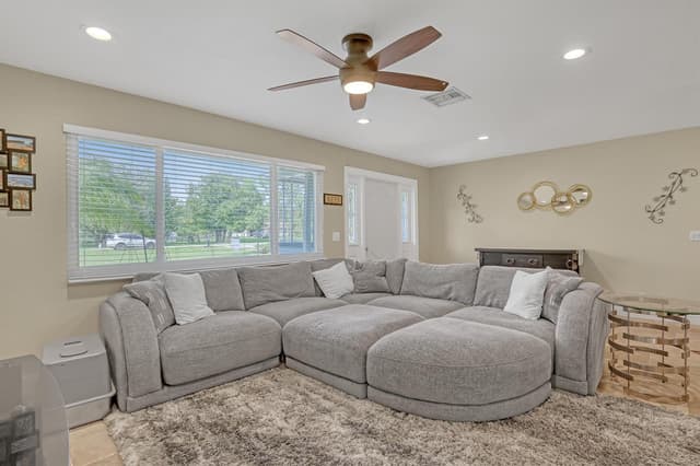 11920 41st Court N, West Palm Beach FL 33411 - West Palm Beach, FL - Photo 7