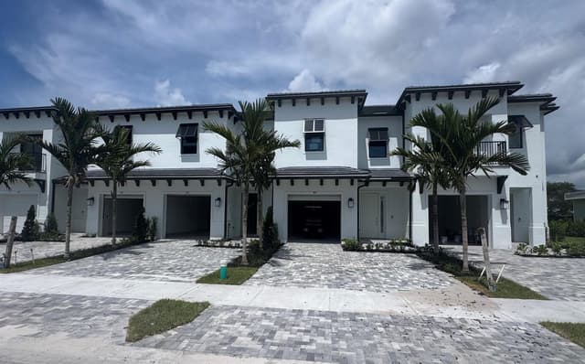 731 NOVE Boulevard, Margate FL 33063 - Margate, FL - Photo 6