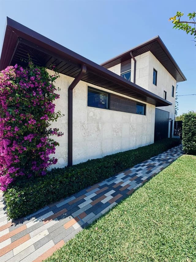 301 Palmetto Street, West Palm Beach FL 33405 - West Palm Beach, FL - Photo 2