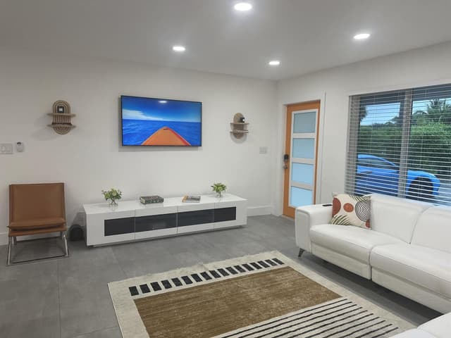 317 NW 26TH Court, Wilton Manors FL 33311 - Wilton Manors, FL - Photo 5