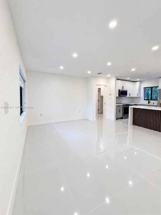 930 NE 163rd St, North Miami Beach FL 33162 - North Miami Beach, FL - Photo 6