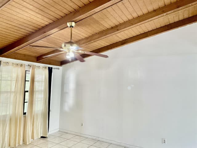 3293 Kirk Road Unit 7, Lake Worth FL 33461 - Lake Worth, FL - Photo 2