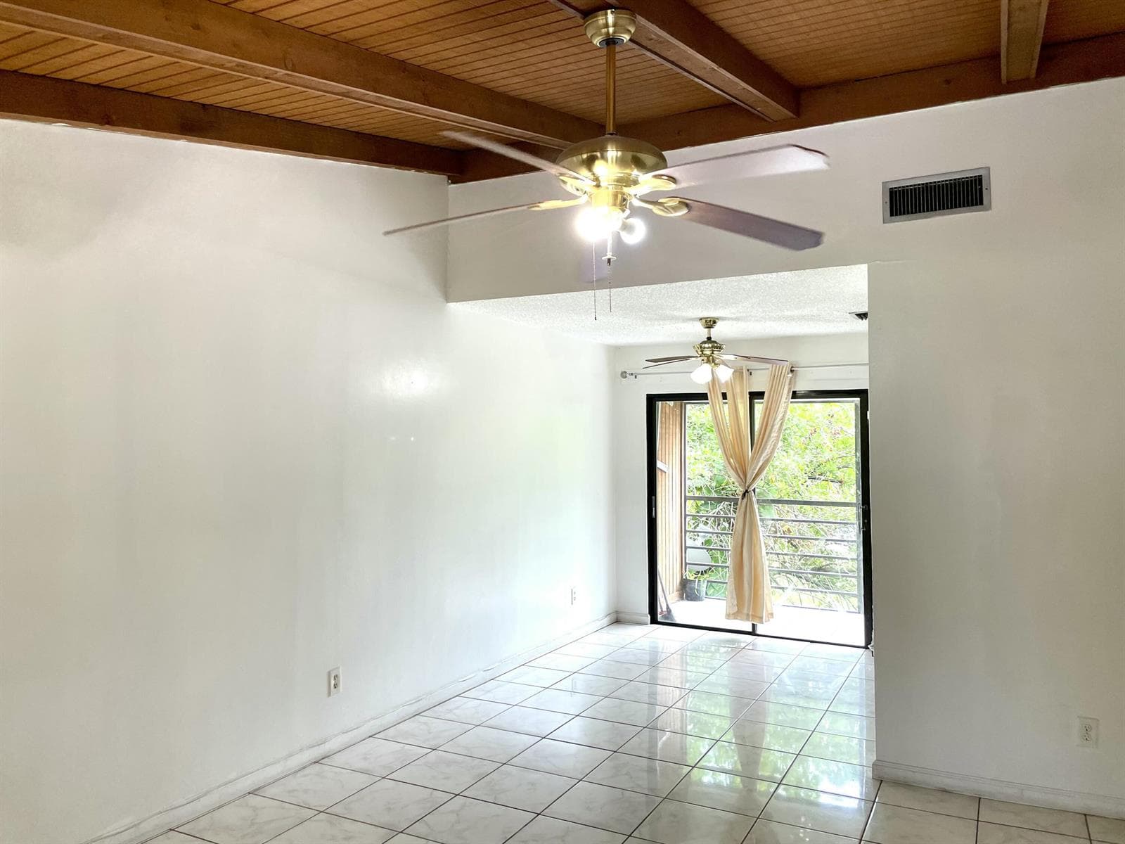3293 Kirk Road Unit 7, Lake Worth FL 33461 - Lake Worth, FL - Photo 1