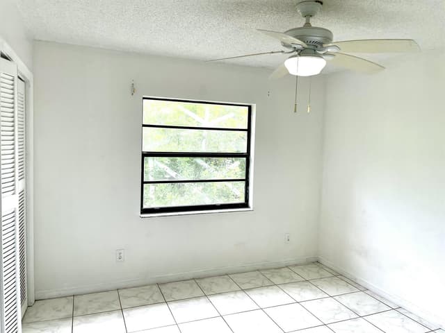 3293 Kirk Road Unit 7, Lake Worth FL 33461 - Lake Worth, FL - Photo 5
