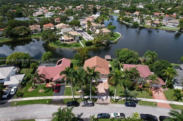 14010 Appalachian Trl, Davie FL 33325 - Davie, FL - Photo 3