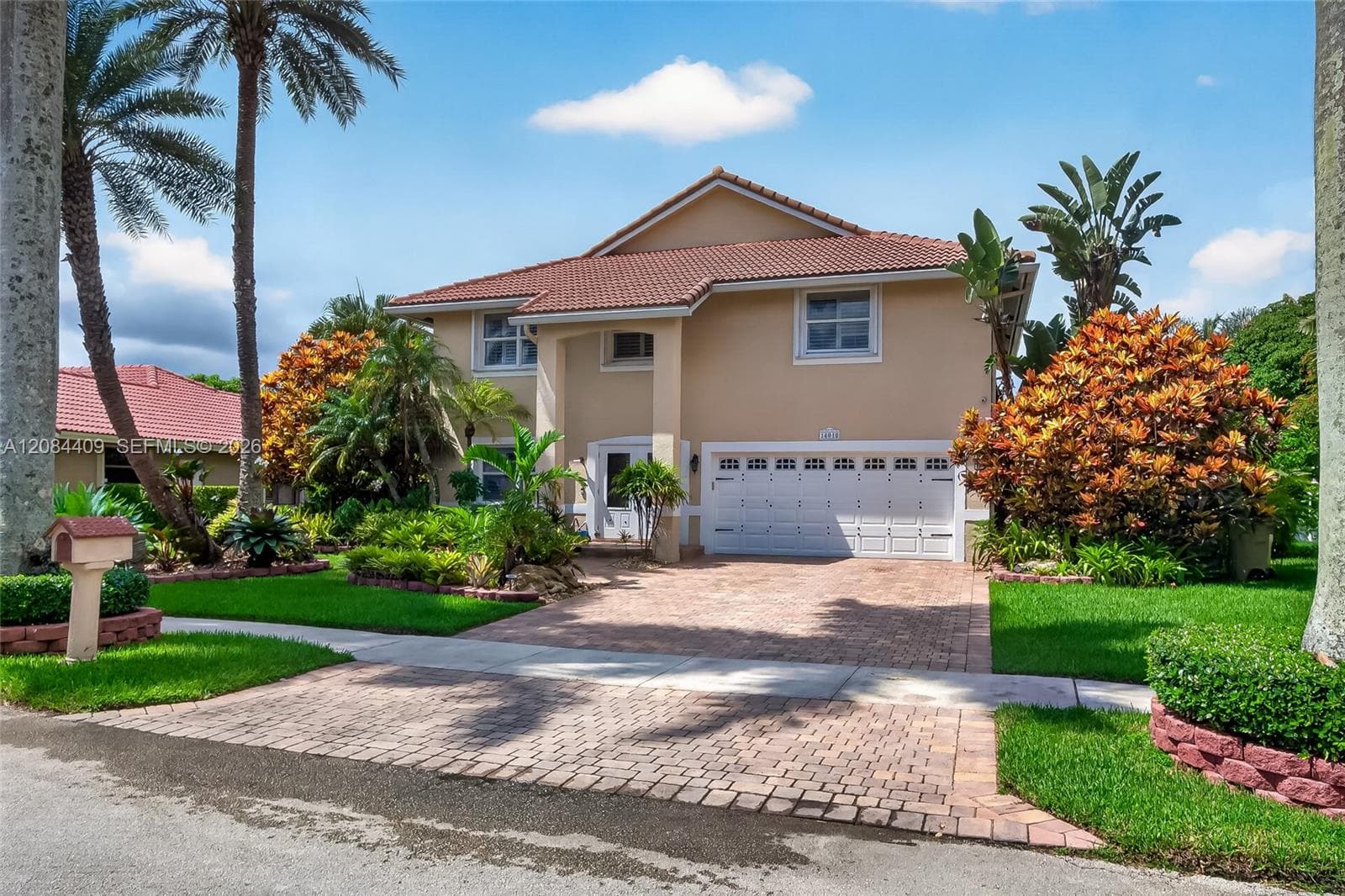 14010 Appalachian Trl, Davie FL 33325 - Davie, FL - Photo 1
