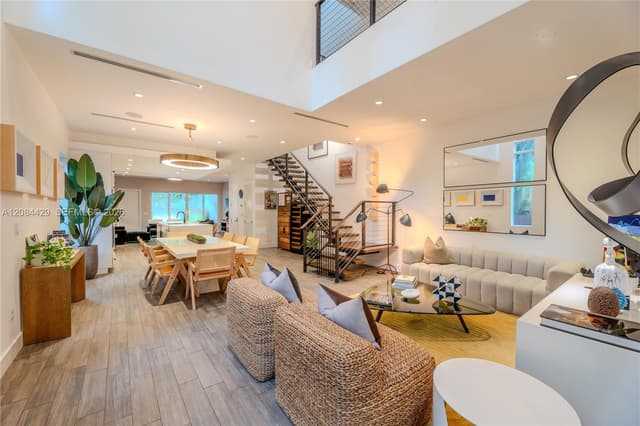 3167 Gifford Ln # 3167, Miami FL 33133 - Miami, FL - Photo 2