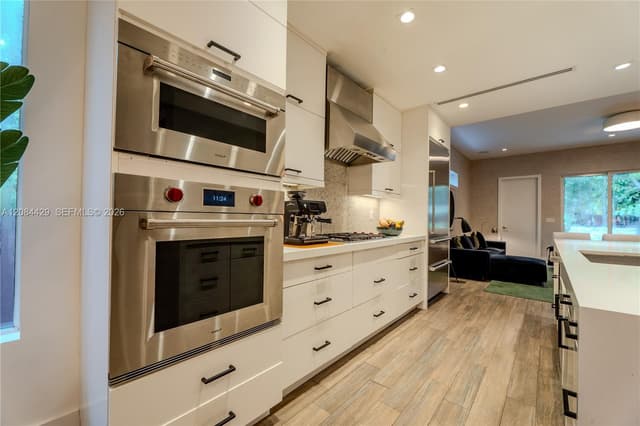 3167 Gifford Ln # 3167, Miami FL 33133 - Miami, FL - Photo 4