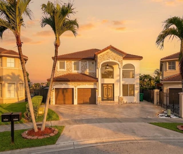 16401 SW 78th Terrace, Miami FL 33193 - Miami, FL - Photo 2