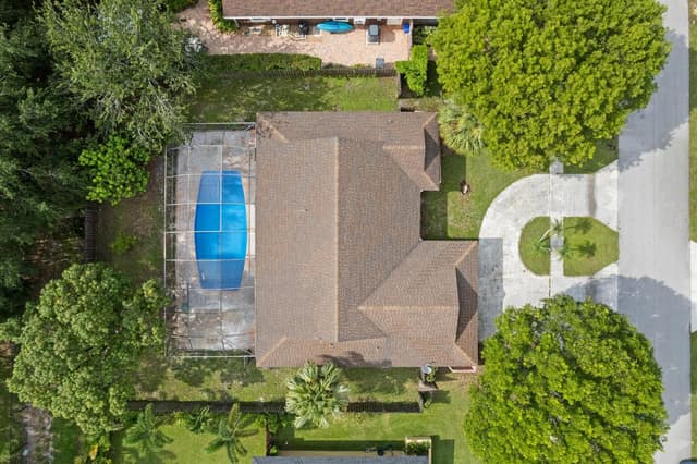 2652 Yarmouth Drive, Wellington FL 33414 - Wellington, FL - Photo 4