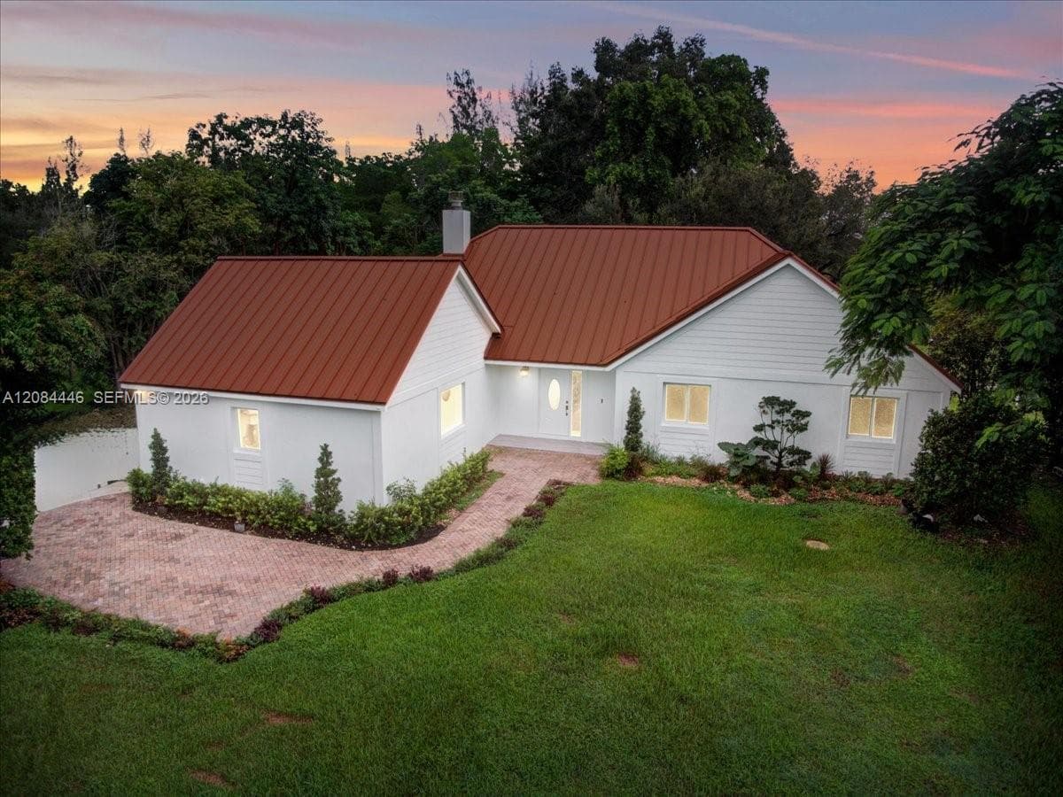 5600 SW 195 Terrace, Southwest Ranches FL 33332 - Southwest Ranches, FL - Photo 1