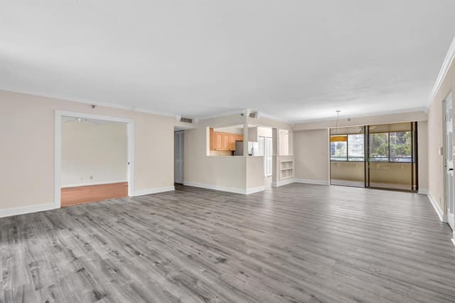 7564 REGENCY LAKE Drive # 202, Boca Raton FL 33433 - Boca Raton, FL - Photo 7