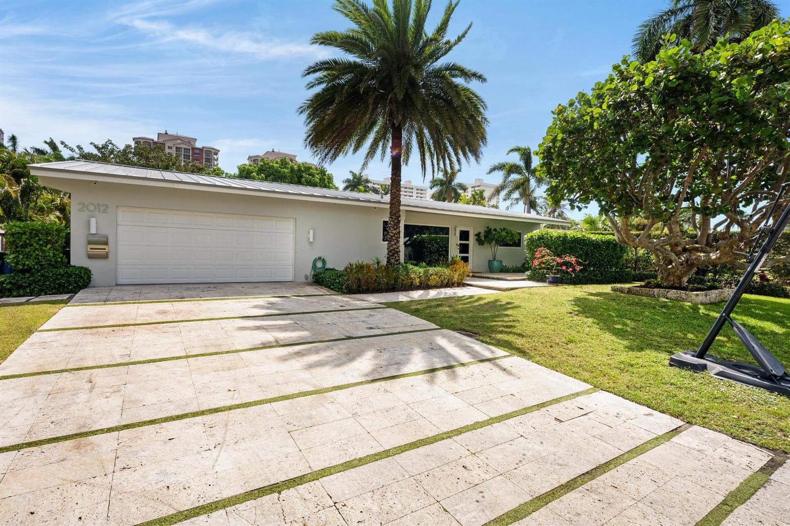 2012 NE 31ST Avenue, Fort Lauderdale FL 33305 - Fort Lauderdale, FL - Photo 1
