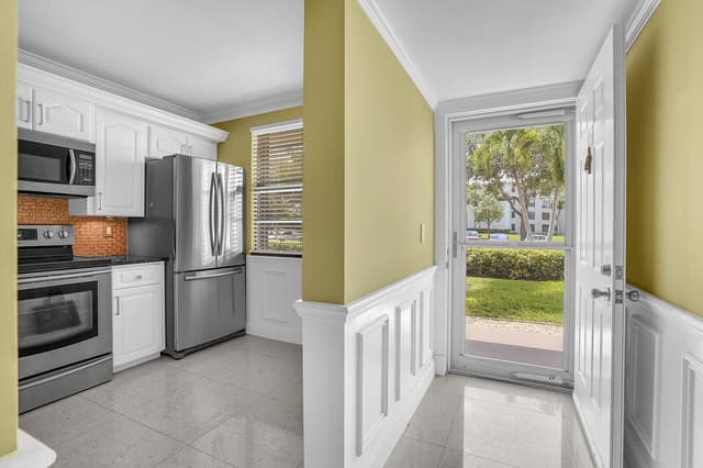 6073 BALBOA Circle # 105, Boca Raton FL 33433 - Boca Raton, FL - Photo 5