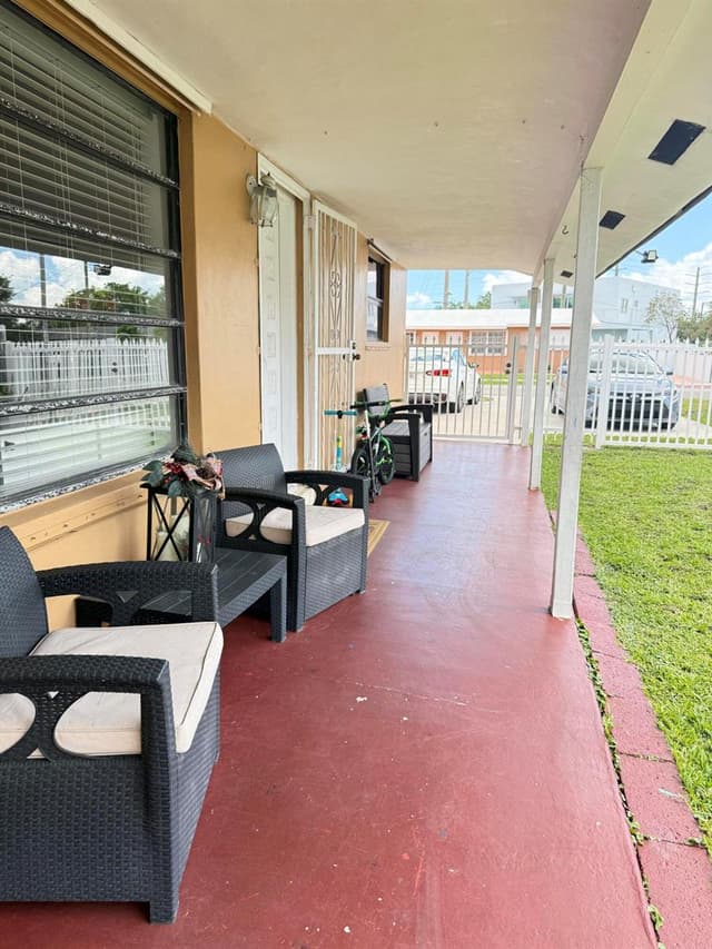 250 SW 76th Court, Miami FL 33144 - Miami, FL - Photo 7
