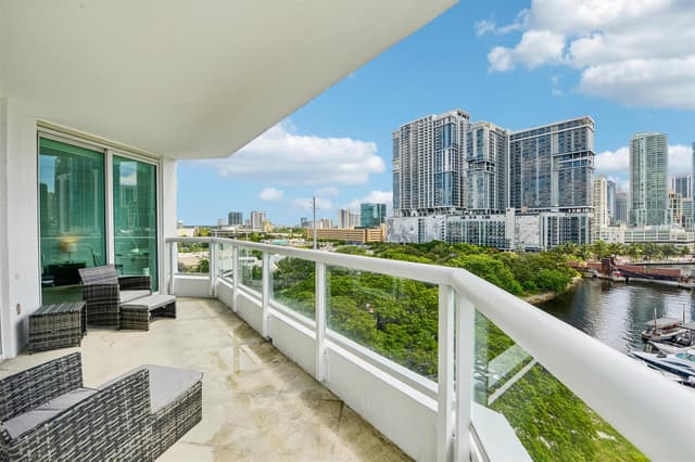 401 SW 4TH Avenue # 1003, Fort Lauderdale FL 33315 - Fort Lauderdale, FL - Photo 3