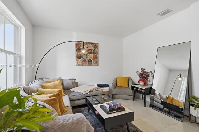 12117 NW 23rd Ct, Miami FL 33167 - Miami, FL - Photo 5