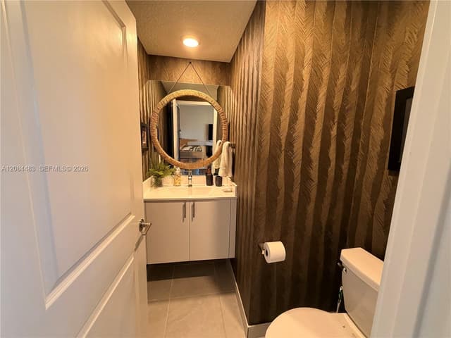 8316 NW 43rd St, Doral FL 33166 - Doral, FL - Photo 6