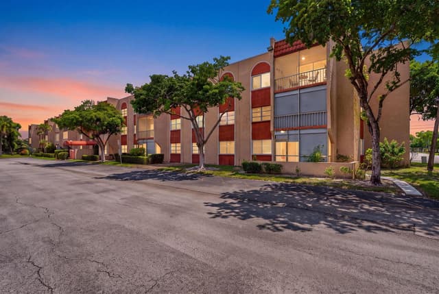 8260 SW 24TH Street # 6115, North Lauderdale FL 33068 - North Lauderdale, FL - Photo 2