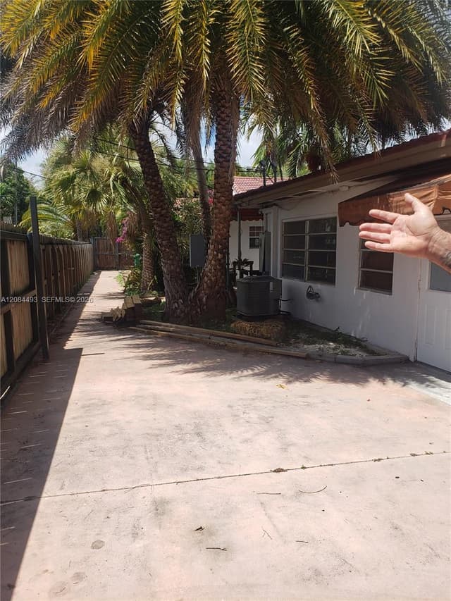 1997 SW 17th Ct, Miami FL 33145 - Miami, FL - Photo 7