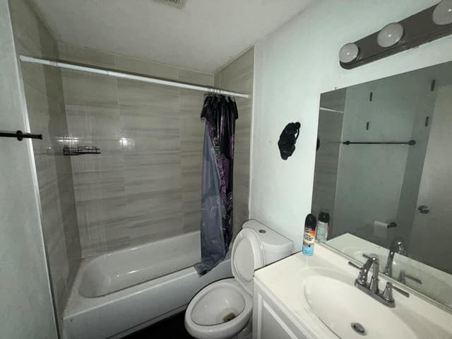 2121 NW 26TH Avenue, Fort Lauderdale FL 33311 - Fort Lauderdale, FL - Photo 5