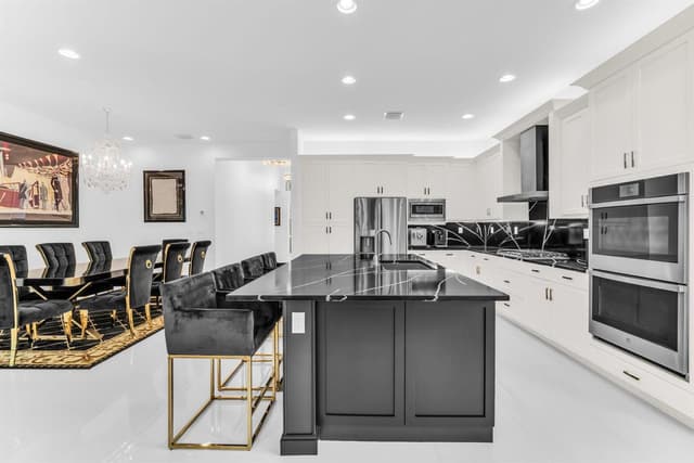 9285 MOUNTAIN PINE Grove, Boynton Beach FL 33473 - Boynton Beach, FL - Photo 2