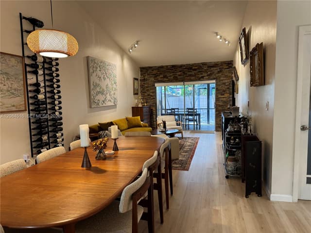 2308 N 37th Ave, Hollywood FL 33021 - Hollywood, FL - Photo 5
