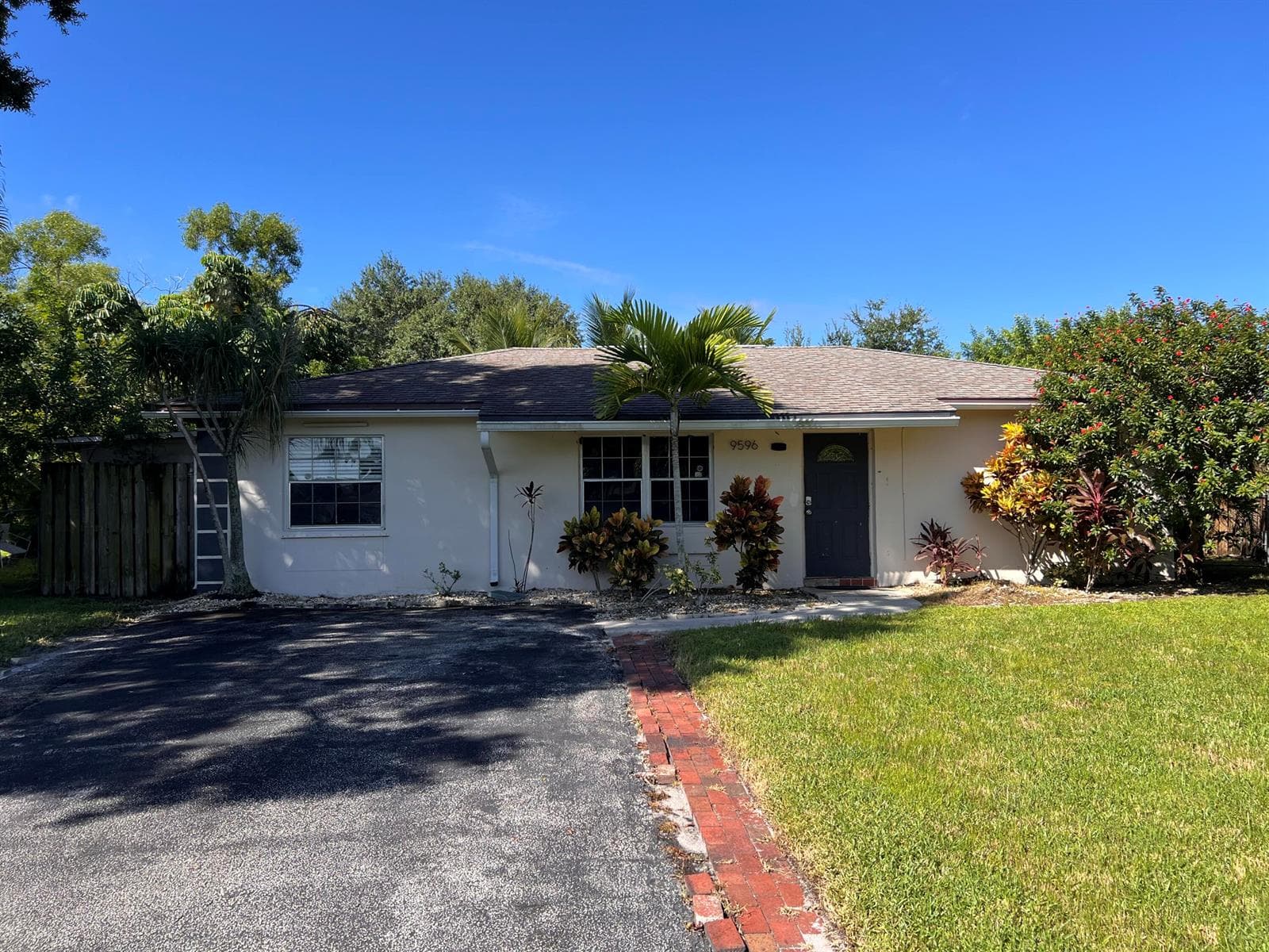 9596 RICHMOND Circle, Boca Raton FL 33434 - Boca Raton, FL - Photo 1