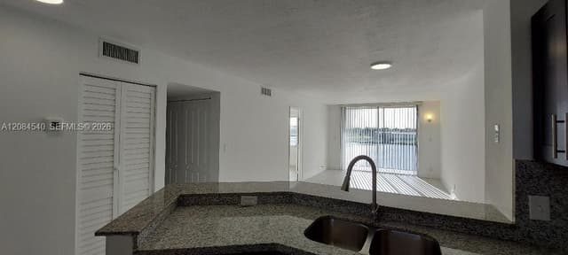 8710 N Sherman Cir # 403, Miramar FL 33025 - Miramar, FL - Photo 6