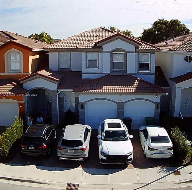 8739 NW 109th Ct, Doral FL 33178 - Doral, FL - Photo 2