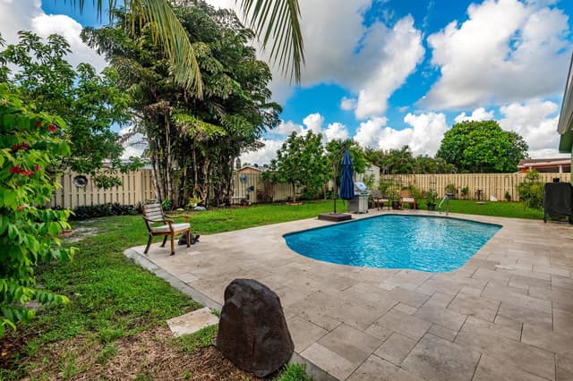 6912 NW 5TH Place, Margate FL 33063 - Margate, FL - Photo 7