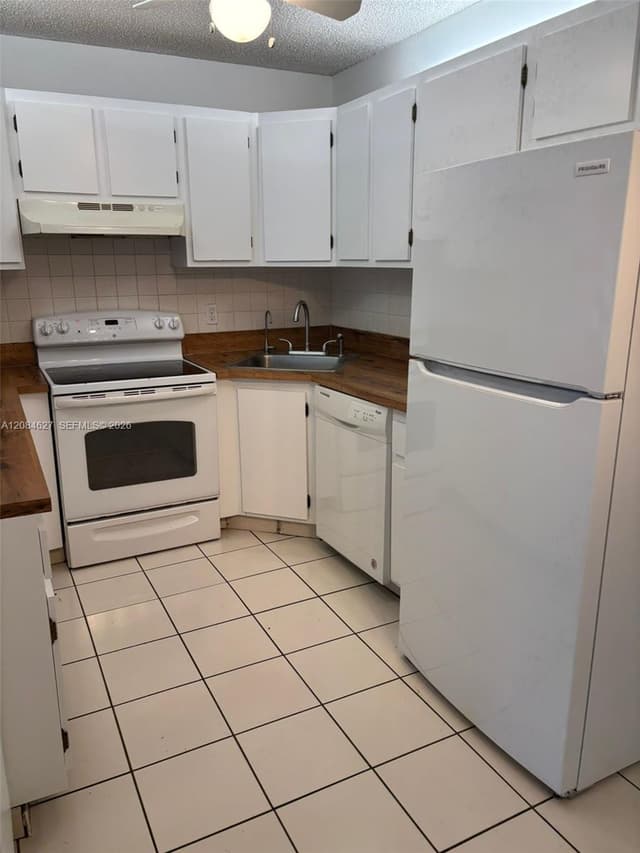 718 Sunny Pine Way # H2, Green Acres FL 33415 - Green Acres, FL - Photo 5