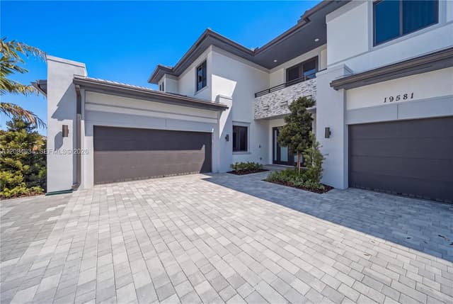 19581 NE 14th Ave, Miami FL 33179 - Miami, FL - Photo 3