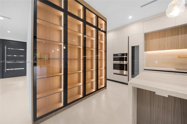 1328 NE 16th Ter, Fort Lauderdale FL 33304 - Fort Lauderdale, FL - Photo 3