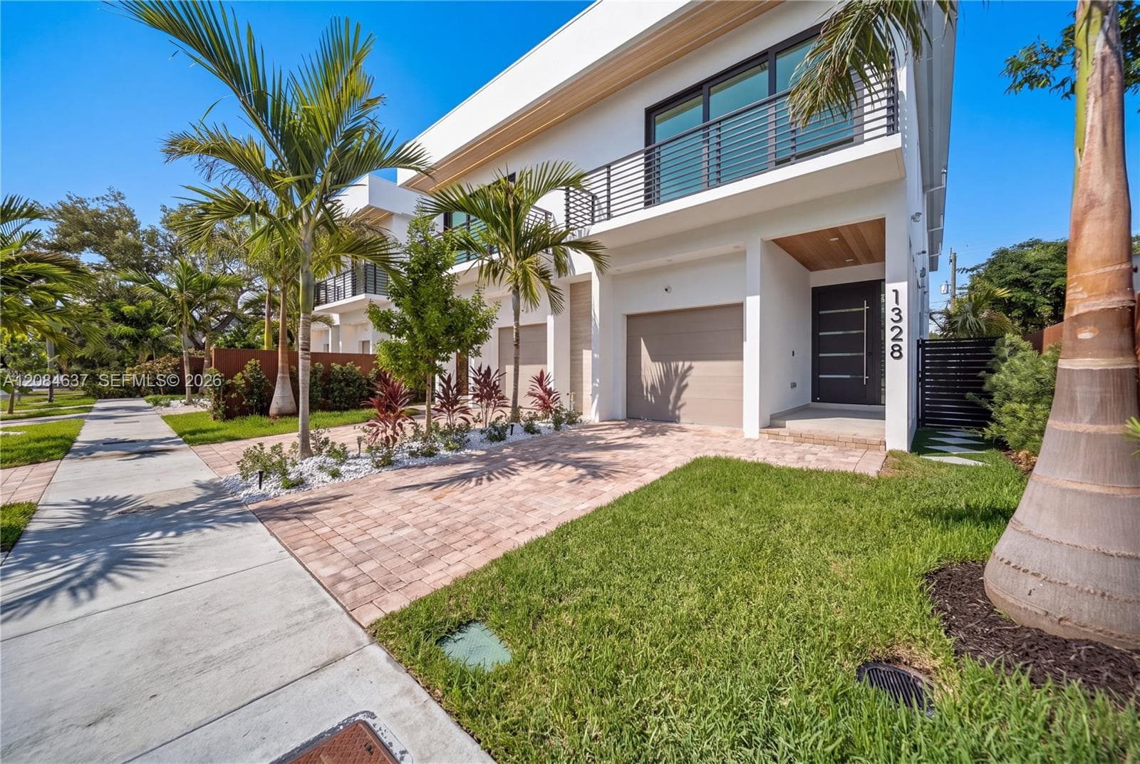 1328 NE 16th Ter, Fort Lauderdale FL 33304 - Fort Lauderdale, FL - Photo 1