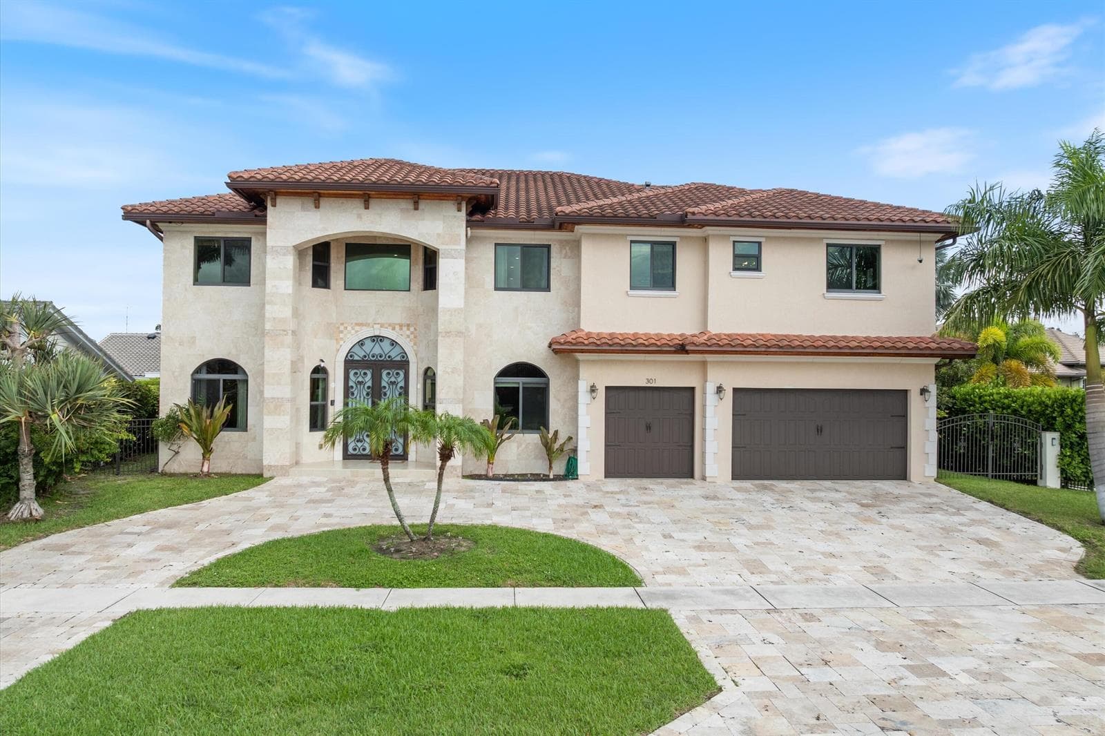 301 SANDALWOOD Lane, Boca Raton FL 33487 - Boca Raton, FL - Photo 1