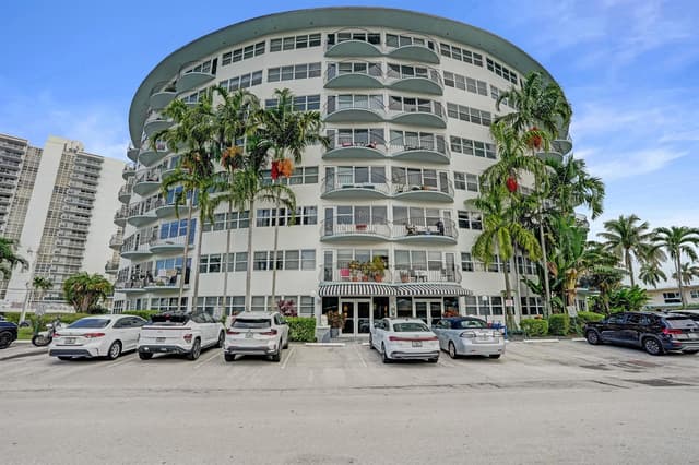 3250 NE 28TH Street # 306, Fort Lauderdale FL 33308 - Fort Lauderdale, FL - Photo 2