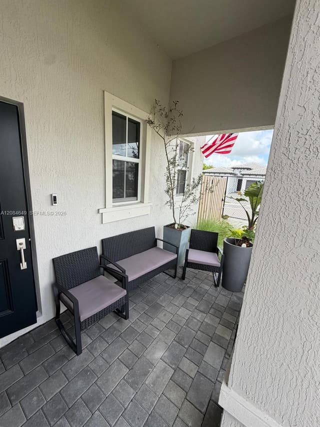 2618 SE 9th St, Homestead FL 33035 - Homestead, FL - Photo 4