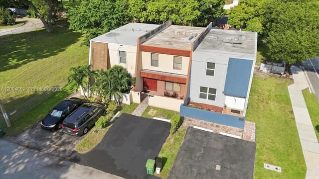 7597 NW 75th Ave, Tamarac FL 33321 - Tamarac, FL - Photo 3