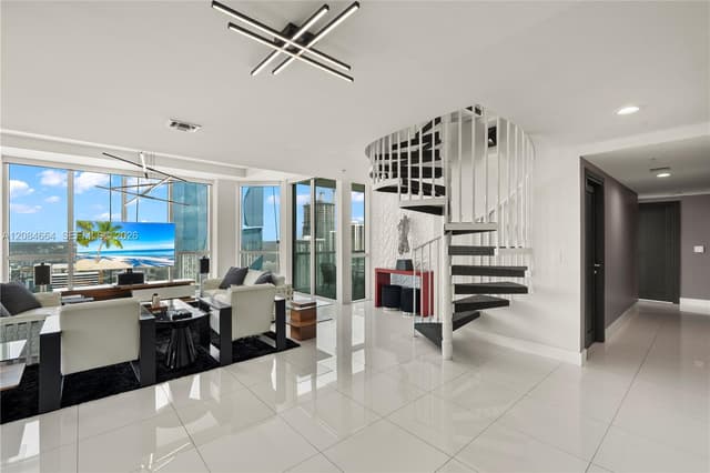 244 Biscayne Blvd, Miami FL 33132 - Miami, FL - Photo 6